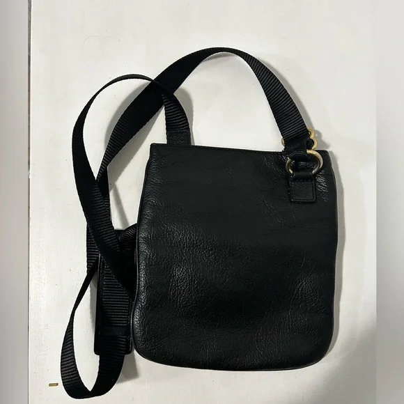 Michael Kors Riley Pebble Bag - Picture 2 of 2